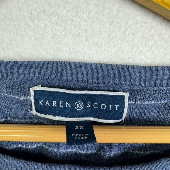 100% Cotton Karen Scott Blue and White Knit Top - Picture 3 of 5